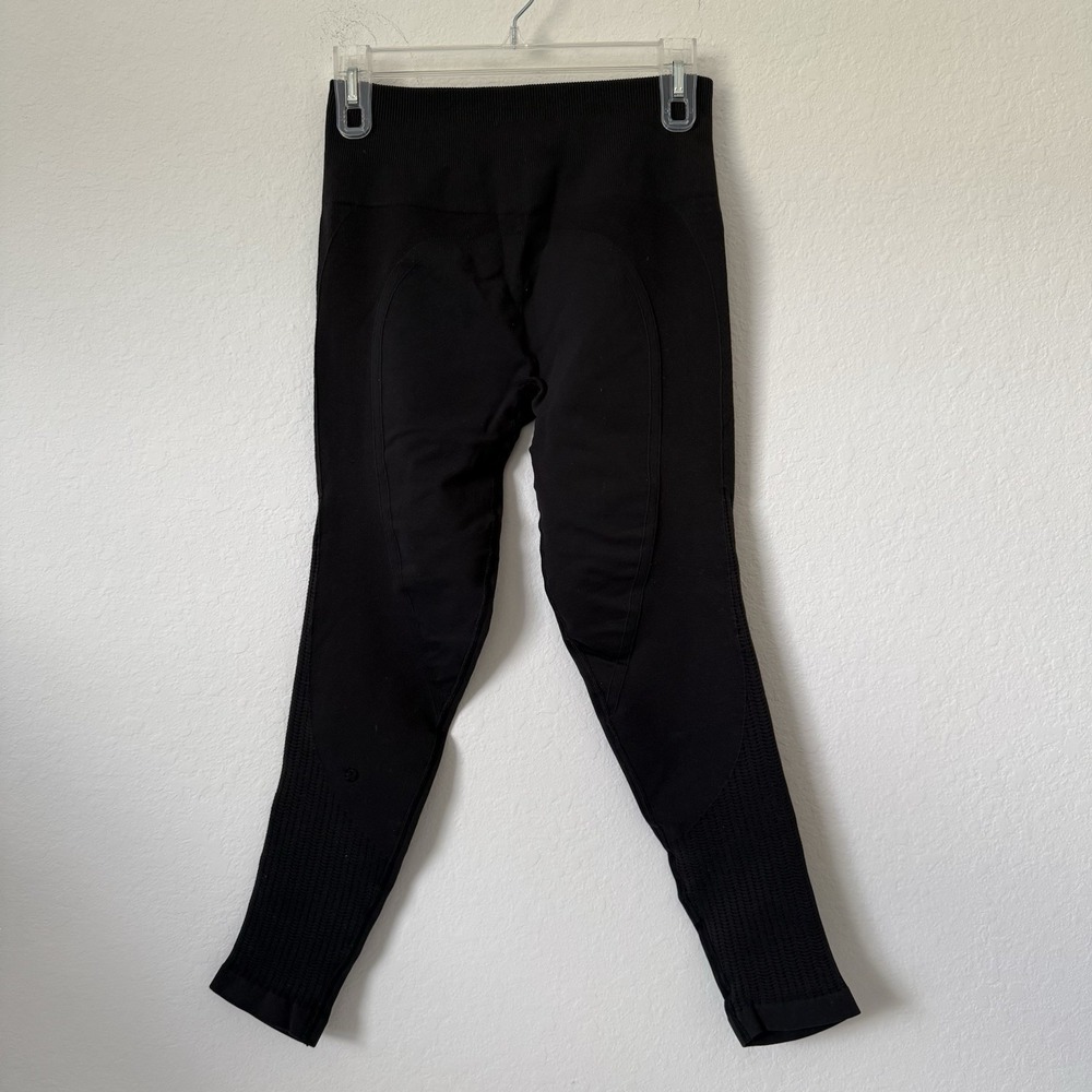 Lululemon Zone In Tight Black Ribbed High Rise Seamless Leggings Small